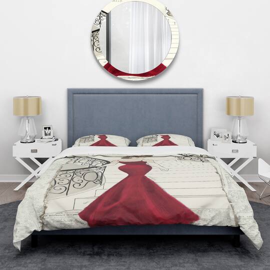 Designart 'Elegance Glam Paris Diva III' Glam Bedding Set - Duvet Cover & Shams